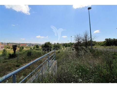 Lote de prédio em santarém