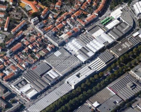 Três lugar de garagem