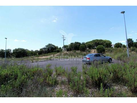 Lote para prédio em  santarém em urbanização de referência