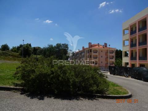 Lote para prédio em  santarém em urbanização de referência