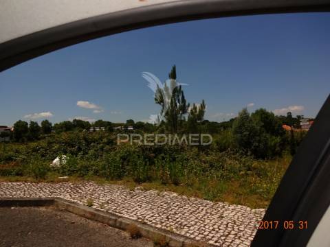 Lote para prédio em  santarém em urbanização de referência