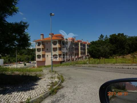 Lote para prédio em  santarém em urbanização de referência