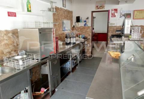 Marteleira. restaurante totalmente equipado