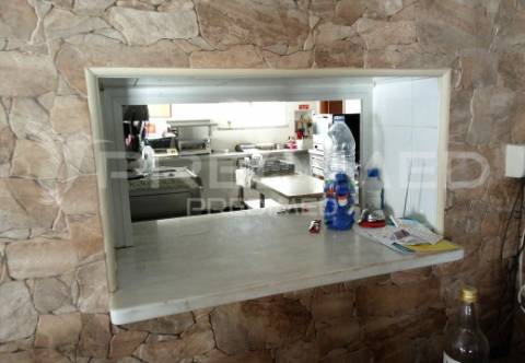 Marteleira. restaurante totalmente equipado