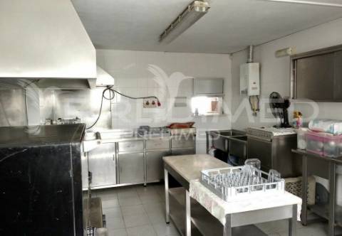 Marteleira. restaurante totalmente equipado