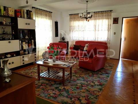 Arganil. quintinha 8 assoalhadas na serra do açor