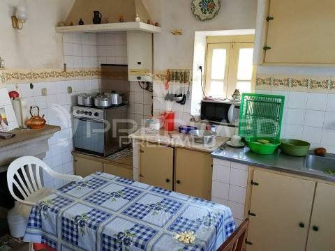 Arganil. quintinha 8 assoalhadas na serra do açor