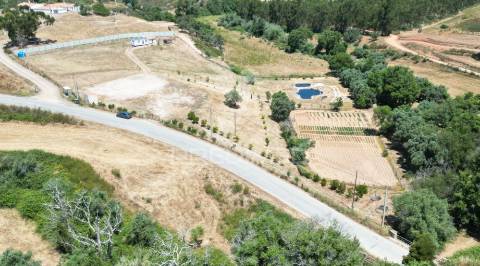 Terreno c/projeto para área serv. de autocaravanas