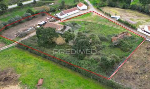 Quintinha com 3 ruínas a 20 km da praia da zambujeira