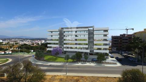 Apartamento t2 luxo, condomínio fechado, em lagos 