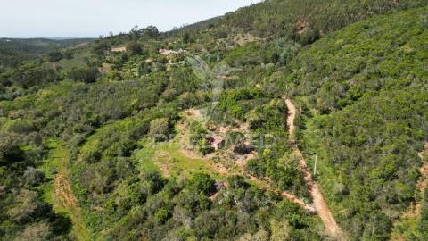 Propriedade com 20,8750 ha a 18 km da zambujeira do mar