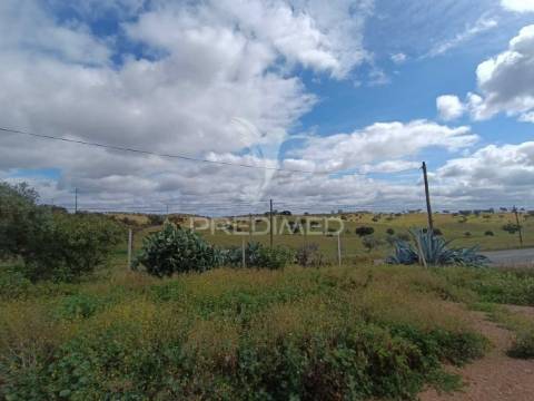 Herdade com monte alentejano - serpa
