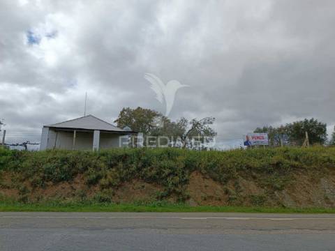 Herdade com monte alentejano - serpa
