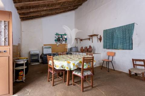 Herdade com monte alentejano - serpa