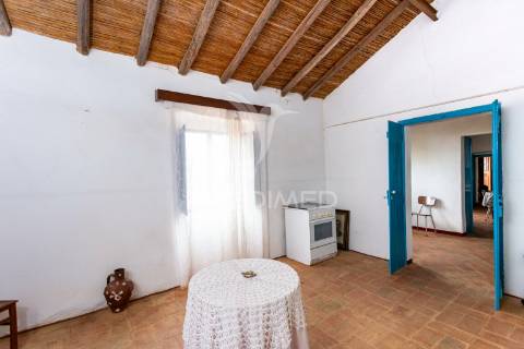 Herdade com monte alentejano - serpa