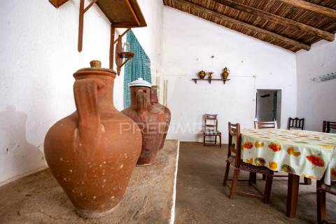 Herdade com monte alentejano - serpa