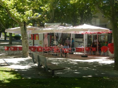 Restaurante bem localizado em nisa 