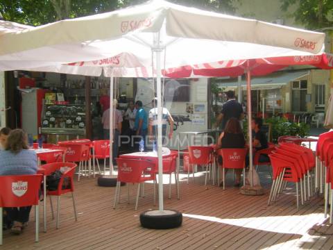 Restaurante bem localizado em nisa 