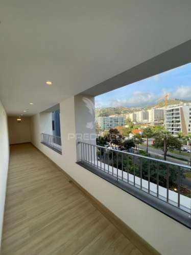 Ilha da madeira - apartamento com vista mar  / madeira island - apartment with sea view