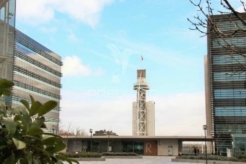 Escritório novo com vista rio - parque das nações