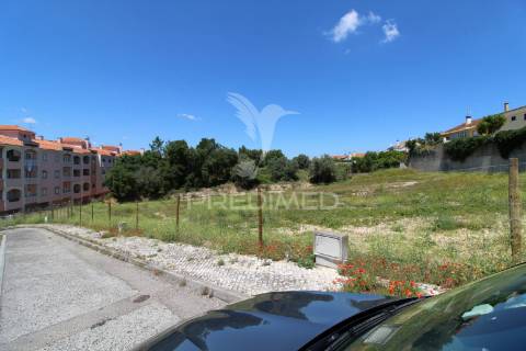 Lote prédio em santarém em urbanização de referência