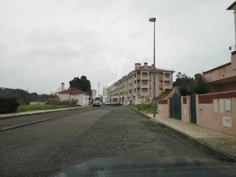 Lote prédio em santarém em urbanização de referência