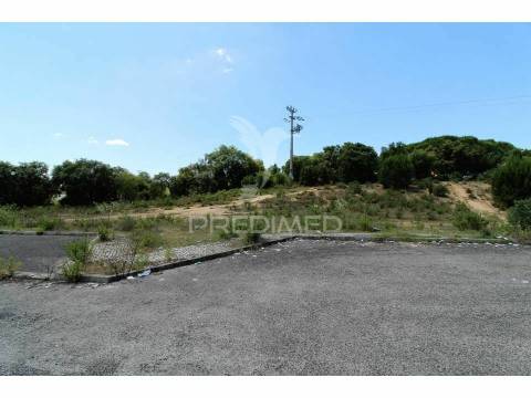 Lote prédio em santarém em urbanização de referência