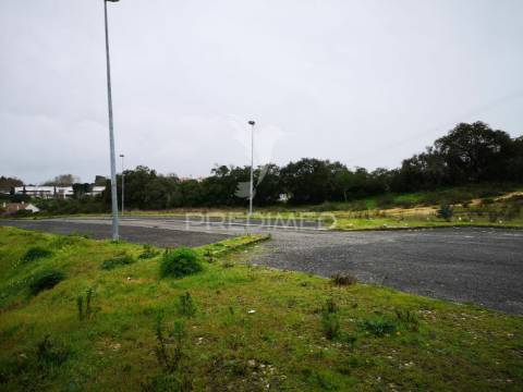 Lote prédio em santarém em urbanização de referência