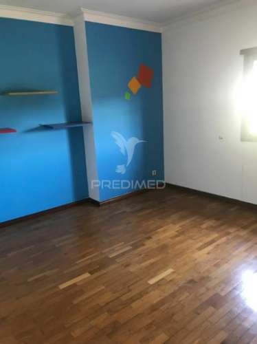 Moradia  t7 com terreno em ponte lima