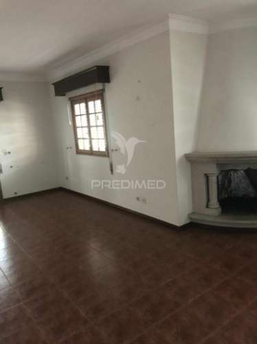 Moradia  t7 com terreno em ponte lima