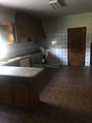 Moradia  t7 com terreno em ponte lima