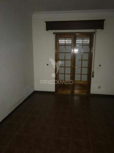 Moradia  t7 com terreno em ponte lima