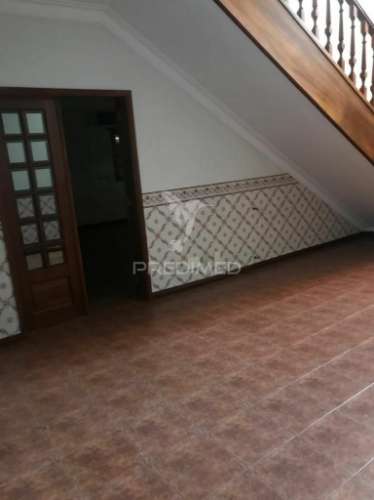 Moradia  t7 com terreno em ponte lima