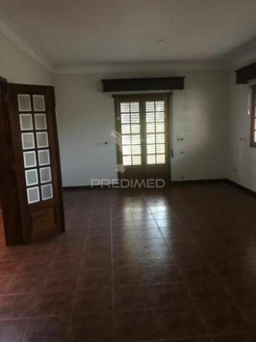 Moradia  t7 com terreno em ponte lima