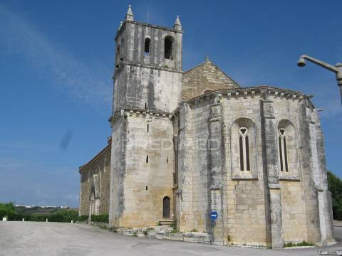 Montoito. casa rústica para recuperar junto à praia
