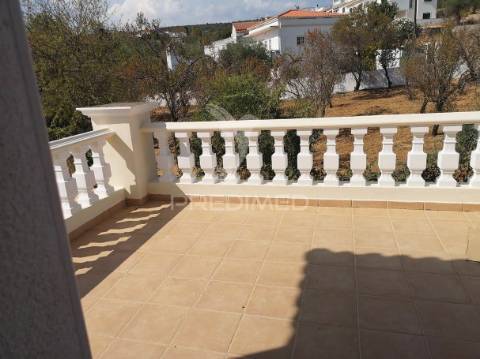 Loulé - moradia com 4 quartos / villa with 4 bedrooms