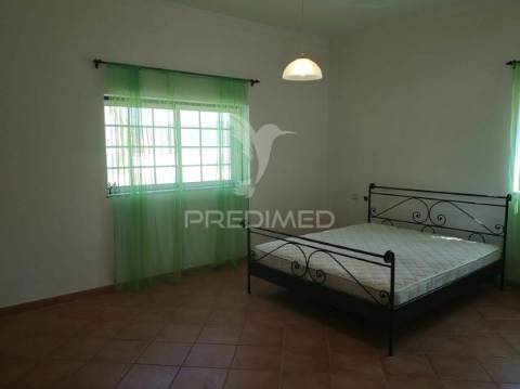 Loulé - moradia com 4 quartos / villa with 4 bedrooms