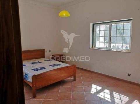 Loulé - moradia com 4 quartos / villa with 4 bedrooms