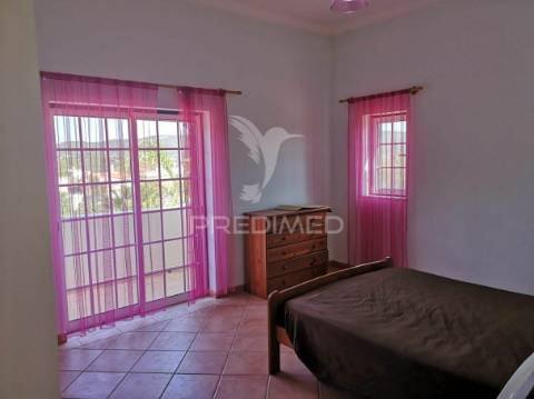 Loulé - moradia com 4 quartos / villa with 4 bedrooms