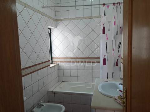 Loulé - moradia com 4 quartos / villa with 4 bedrooms