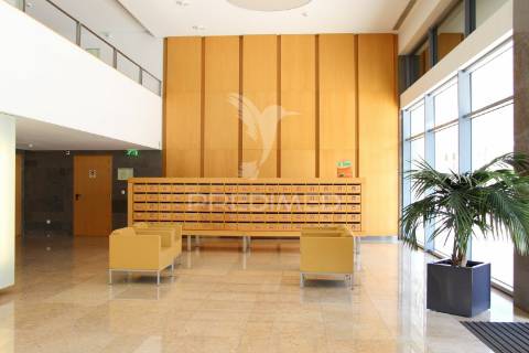 Escritório novo - parque das nações