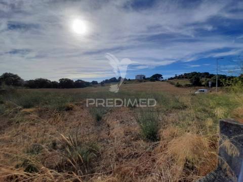 Terreno para construção junto ao complexo aquático.