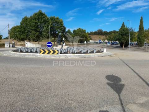 Terreno para construção junto ao complexo aquático.