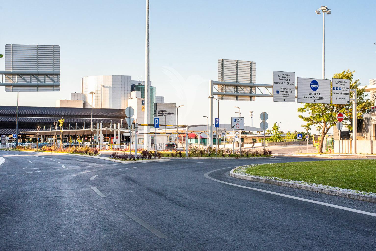 Moradia em zona nobre de lisboa - av. almirante gago coutinho