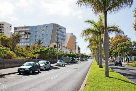 Penthouse extraordinário na estrada monumental