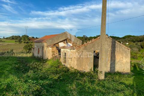 Quinta com ruína a 10km da lagoa de santo andré