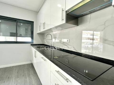 Olhão- apartamento novo  com 3 quartos 