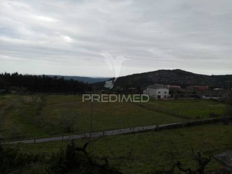 Moradia de pedra para recuperar