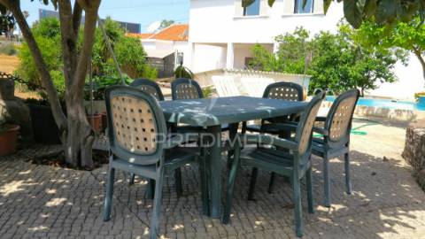 Quinta 10.080m2 com moradia bi familiar 411m2 e piscina