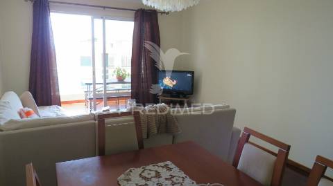 Apartamento t3 nos piornais junto estrada monumental vista mar.